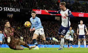 Man City thua thảm Tottenham